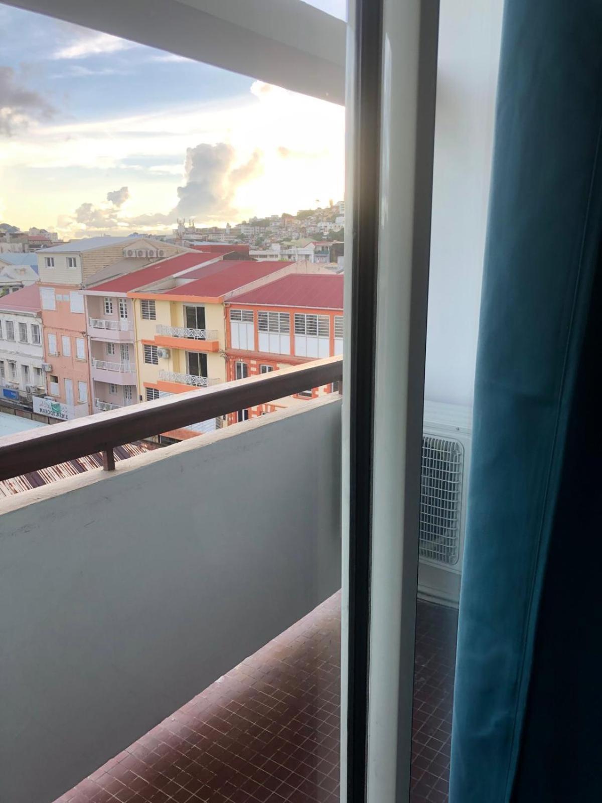 Appartement Au Coeur De Fort De France A Cote De La Bibliotheque Schoelcher! מראה חיצוני תמונה